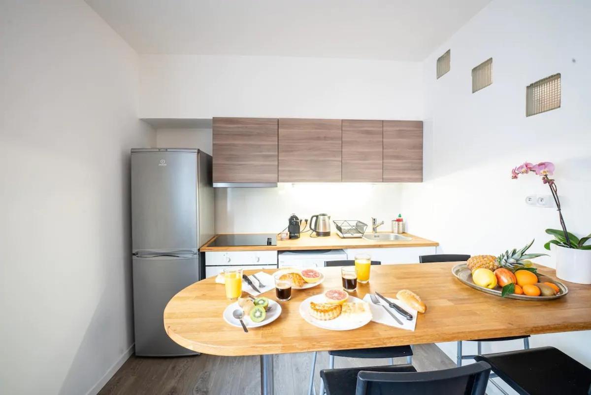 Appartement Centre Village, Clim Et Parking Gratuit Aigues-Mortes Esterno foto